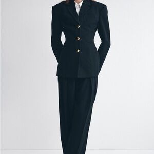 Meshki Brand new Pleated High Waisted Pants